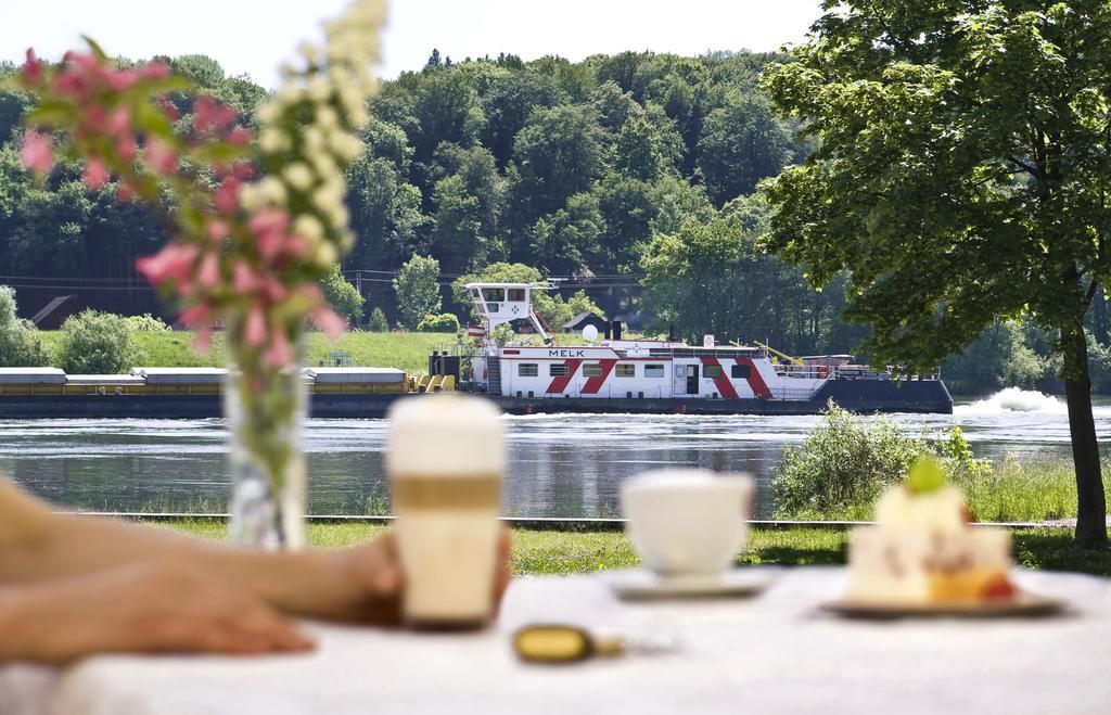 Landgasthof Zur Schoenen Wienerin Marbach an der Donau Esterno foto